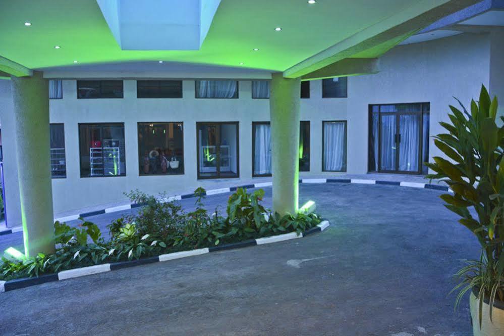 Hotel Villa Portofino Kigali Buitenkant foto